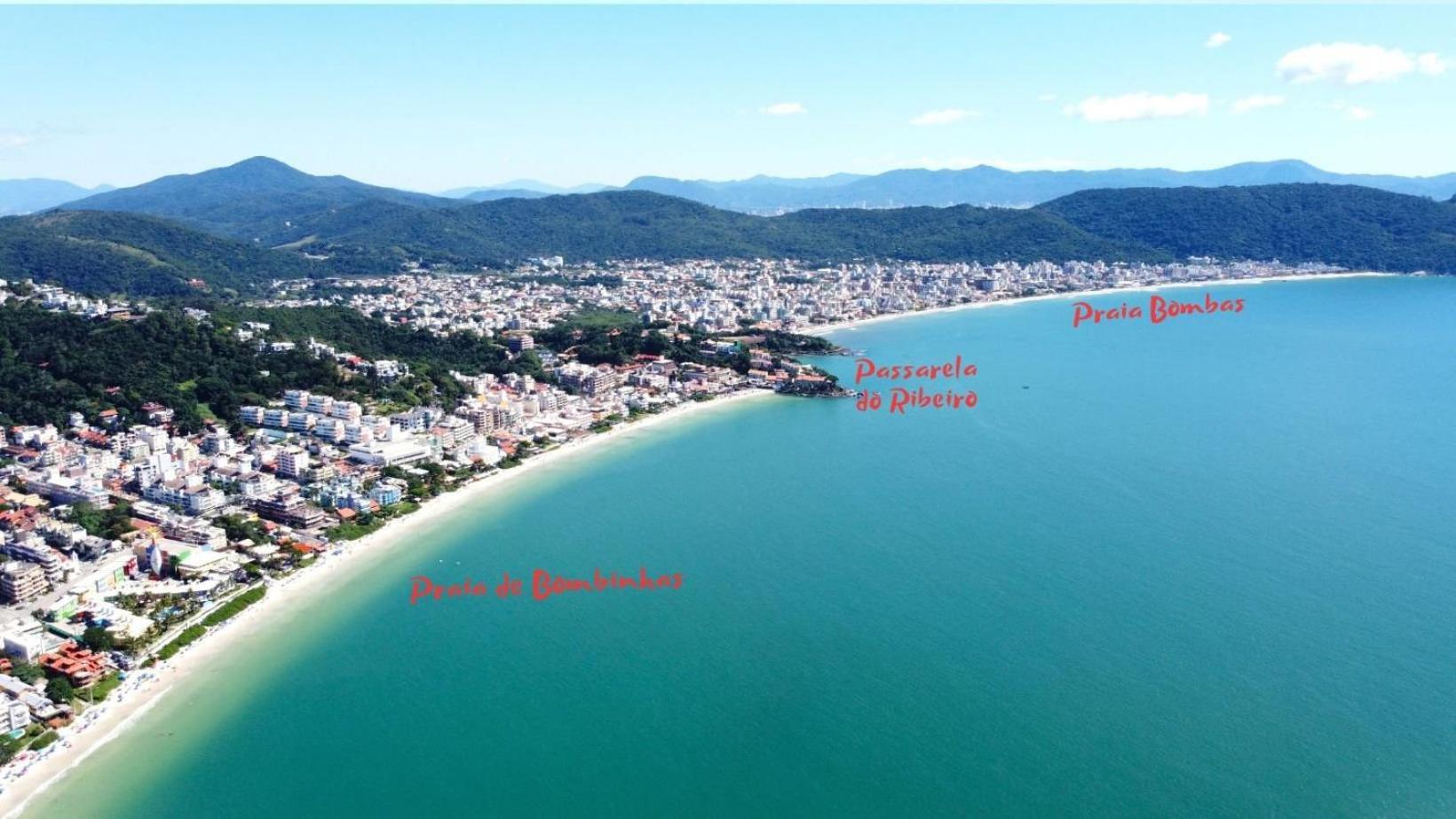 1083 - Apartamento com vista para o mar em Bombinhas Exterior foto