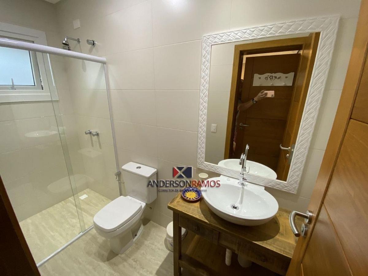 1083 - Apartamento com vista para o mar em Bombinhas Exterior foto